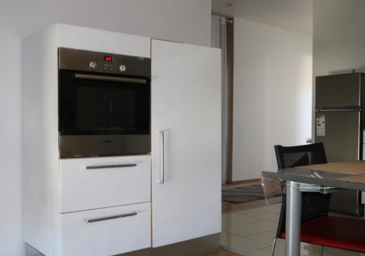 Le Wolf - 1 Chambre Dans Un T3 - 5Mn Tram Du Centre Ville - 15Mn Tram Gare Tgv Mulhouse - Wifi - Parking Exteriér fotografie