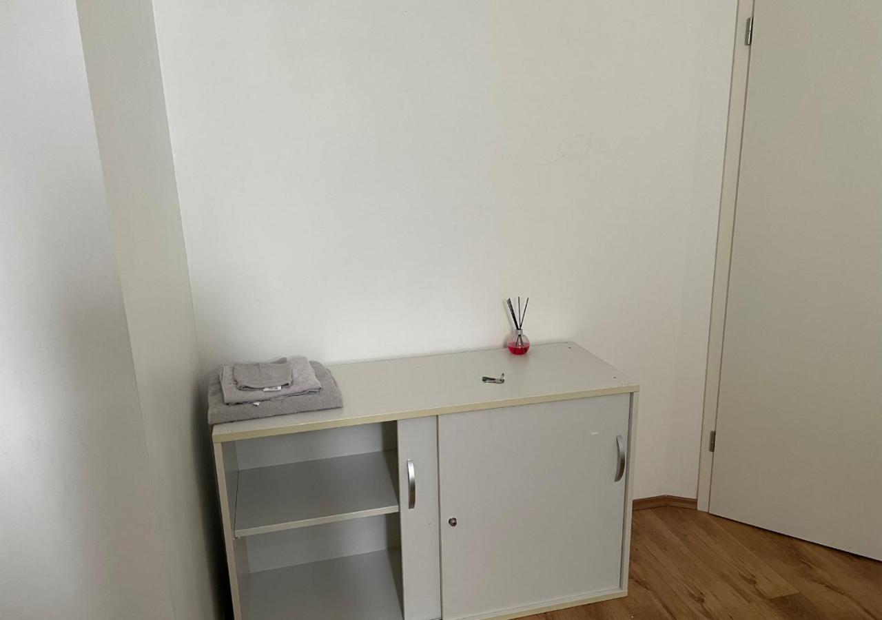 Le Wolf - 1 Chambre Dans Un T3 - 5Mn Tram Du Centre Ville - 15Mn Tram Gare Tgv Mulhouse - Wifi - Parking Exteriér fotografie
