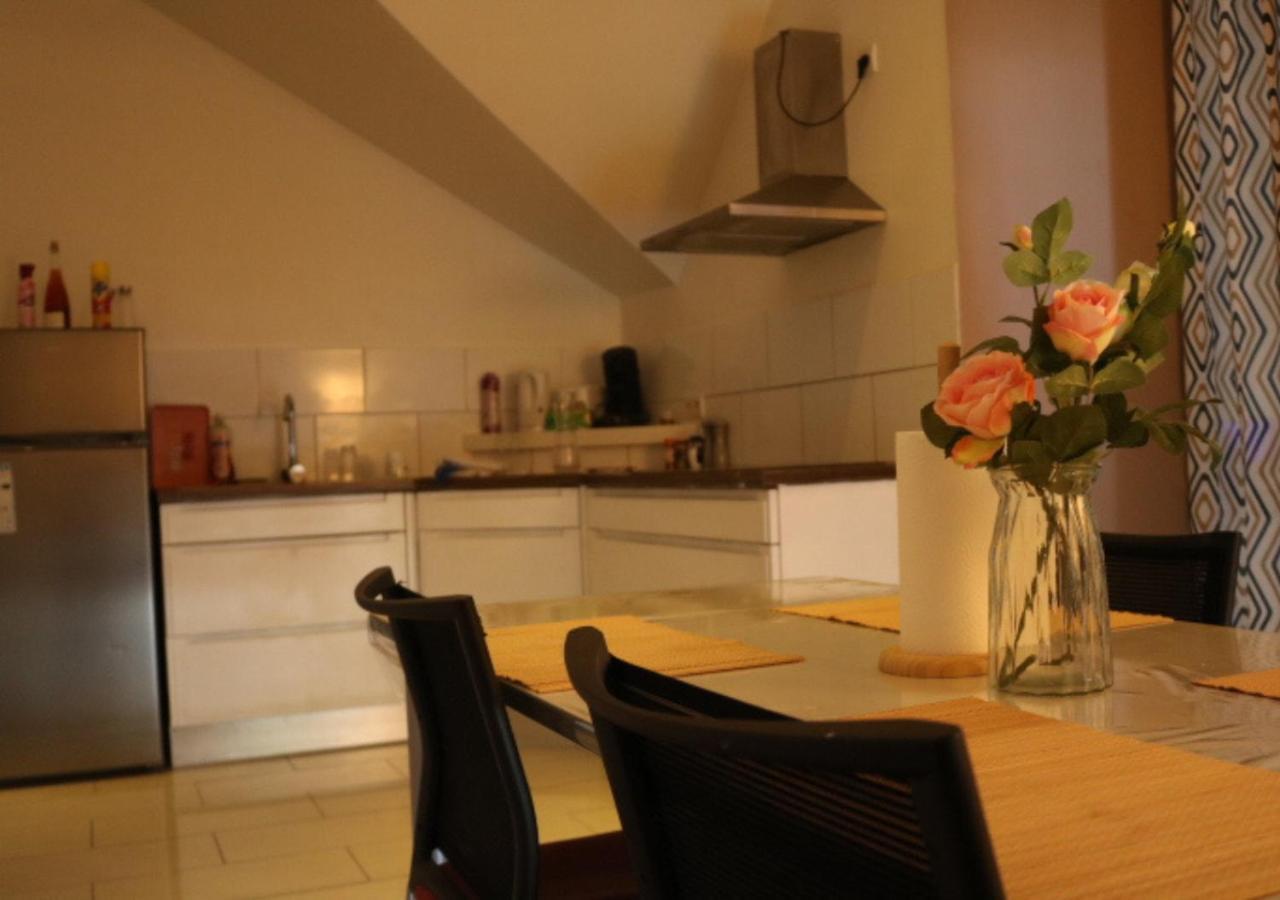 Le Wolf - 1 Chambre Dans Un T3 - 5Mn Tram Du Centre Ville - 15Mn Tram Gare Tgv Mulhouse - Wifi - Parking Exteriér fotografie